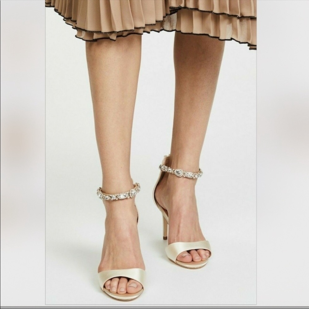 Badgley Mischka | Sindy Ivory Satin Crystal Sandal